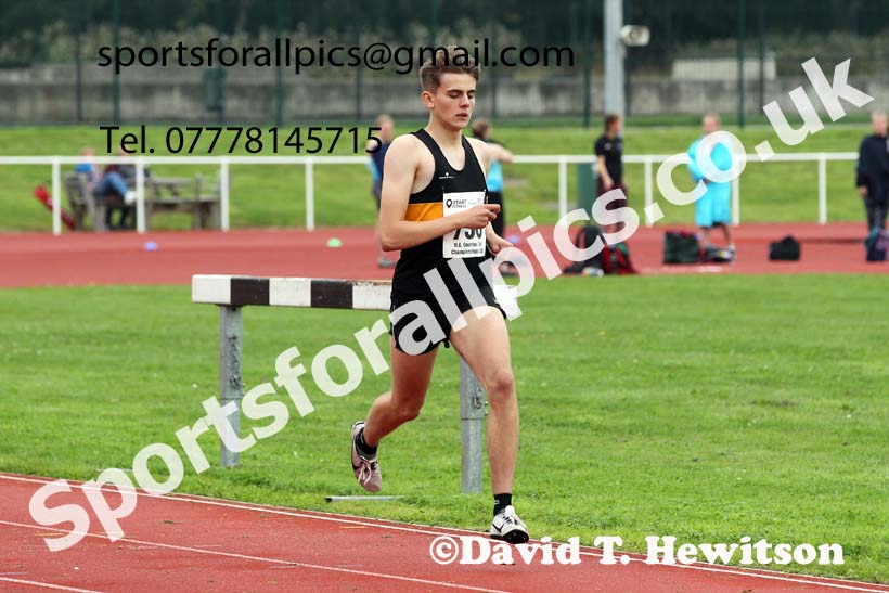 Mens and Boys 800 metres, 2021 North Eastern Track and Field Champs., Middesbrough. Photo: David T. Hewitson/Sports for All Pics